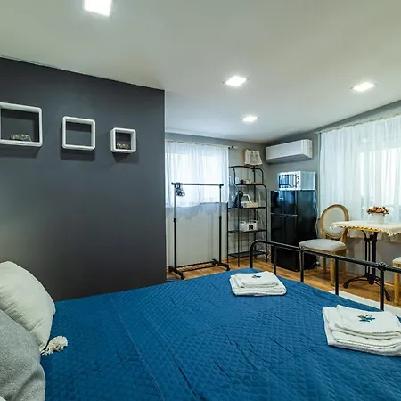 Cozy In Center * וארנה