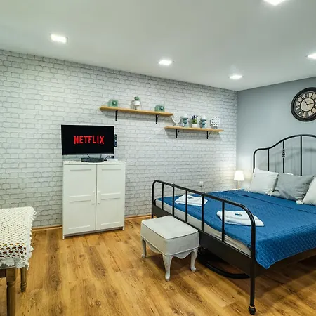 Cozy In Center דירה