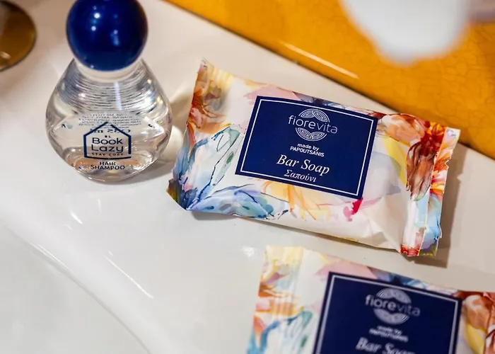 Cozy In Center Apartment